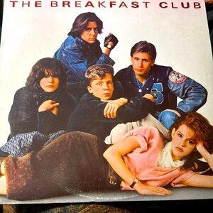Original Motion Picture Soundtrack
The Breakfastst Club”.